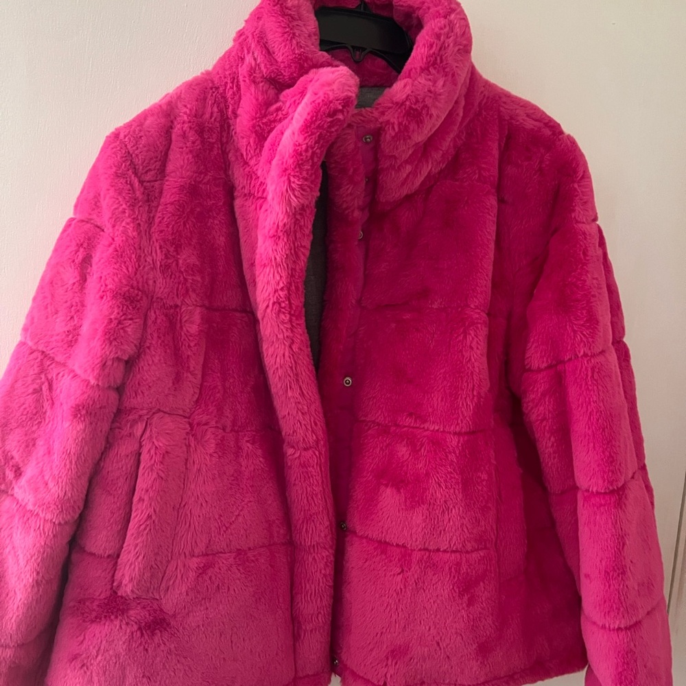 NWOT FAUX FUR QUILTED JACKET